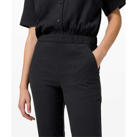 ✨Lululemon Black Perfectly Poised Sz 2 Jumpsuit✨ - Picture 3 of 9
